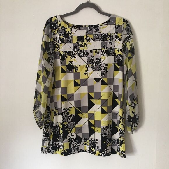 JM Collection Lightweight Sheer Sleeved Blouse: Size M - Picture 3 of 8